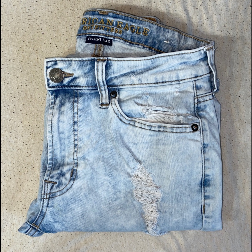 Men’s American Eagle Distressed Jeans